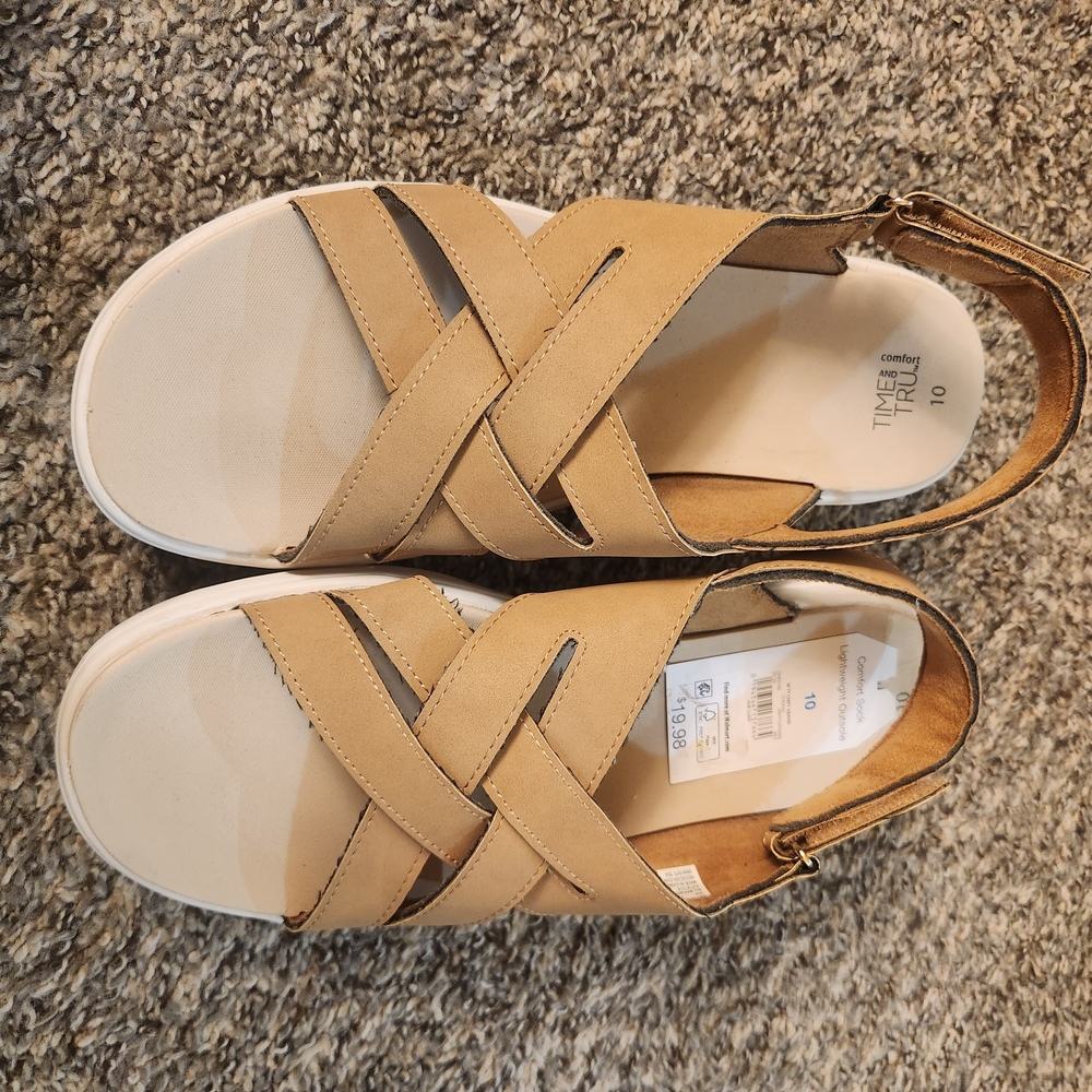Timberland Tan Sandals Criss-Cross Design